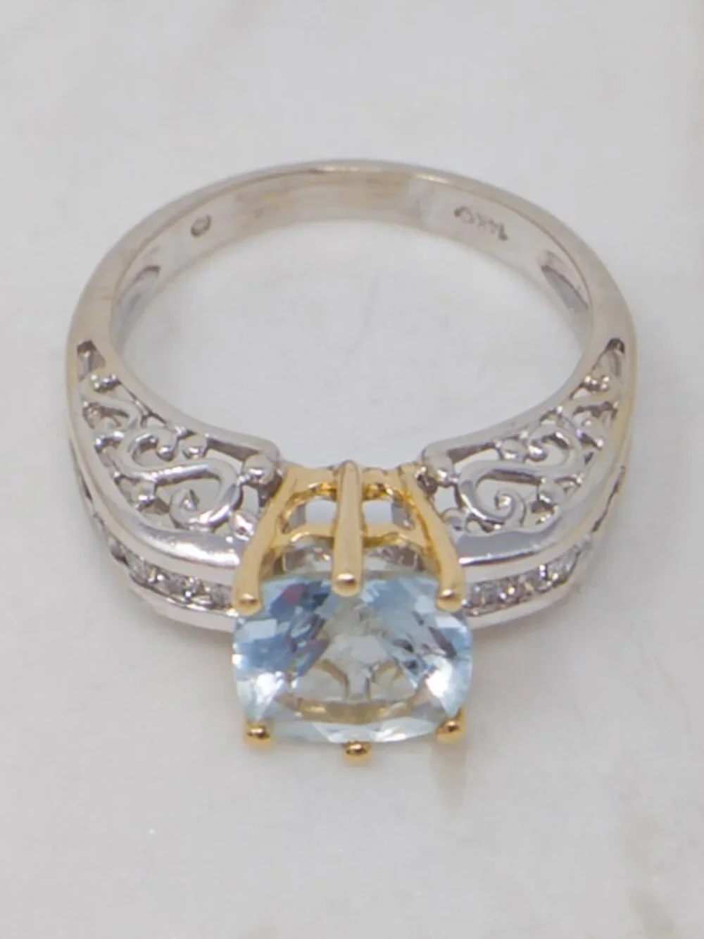 14K Two Tone Gold Aquamarine Diamond Ring approx. 2ct Cushion Size 6.5